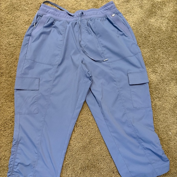 LIVI ACTIVE  BY LANE BRYANT CAPRIS 14-16 MEDIUM BLUE. NWOT - Picture 1 of 7